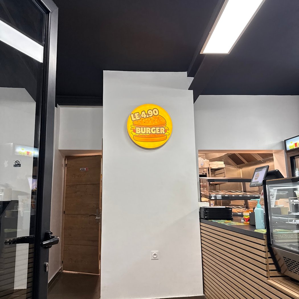 Le 4.90Burger 2